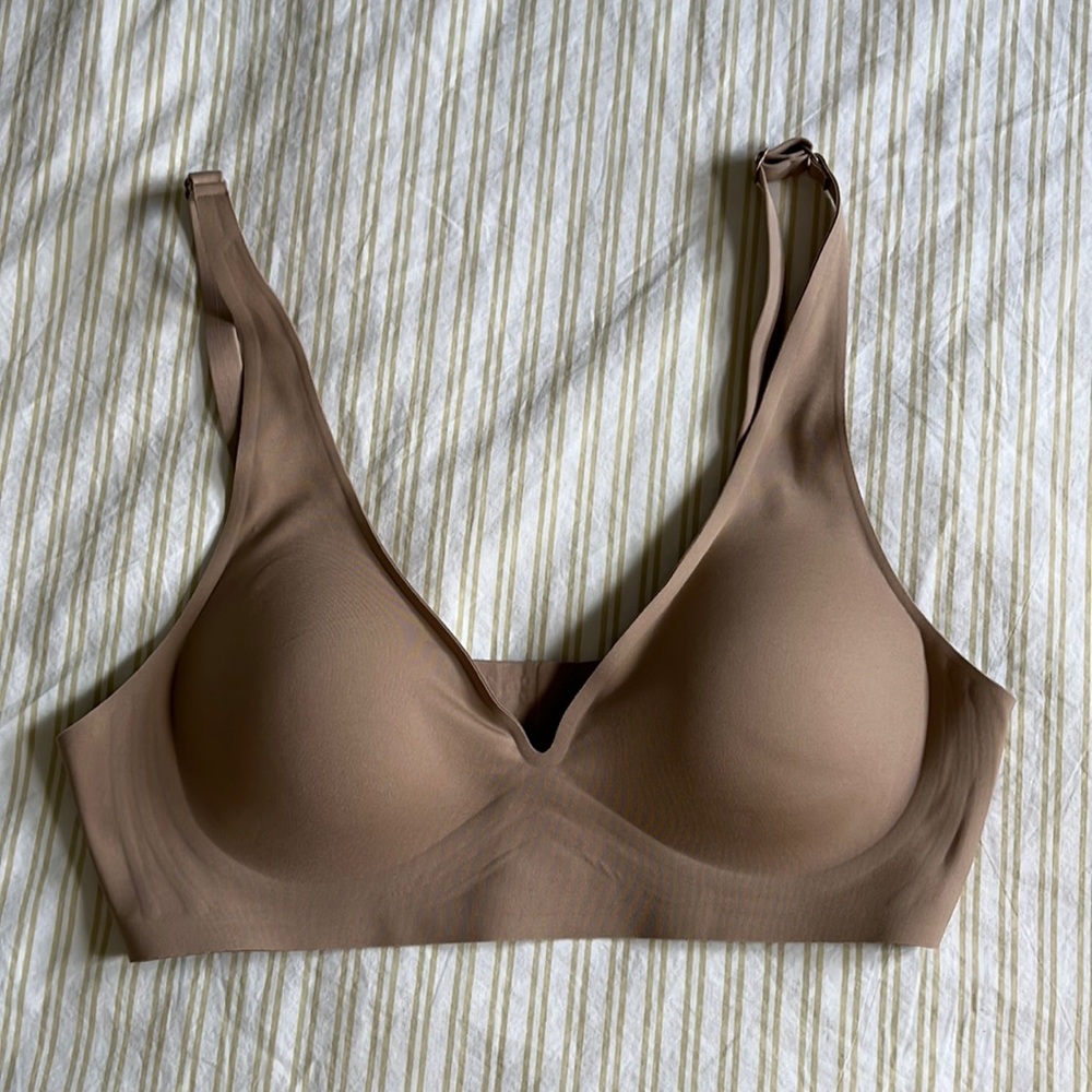 Second Skin Seamless Lingerie Plunge Bra
